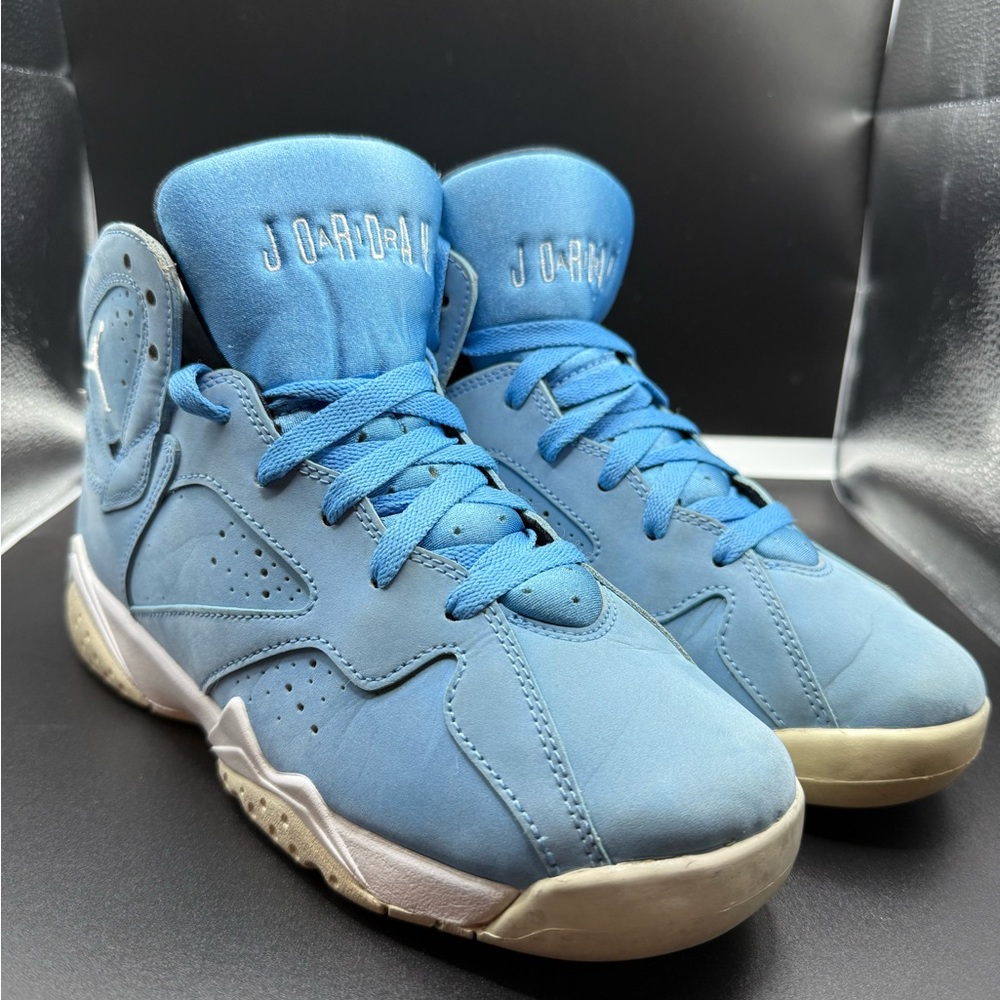 Size 6Y - Air Jordan 7 Retro Pantone
